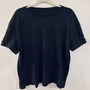 Black cuffed Tee
